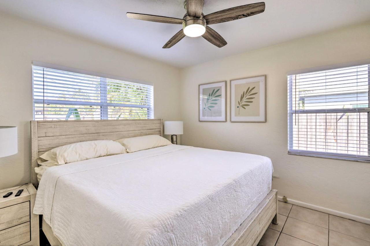 Cute And Cozy Florida Duplex Walk To Beaches! Коко Бийч Екстериор снимка